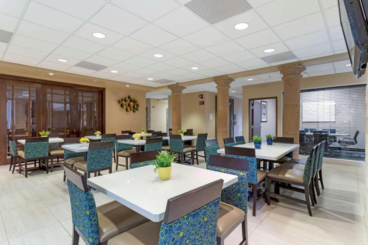 Comfort Suites Kingwood Houston North Humble 59 מראה חיצוני תמונה